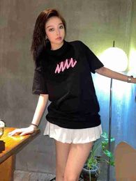 Designer High version B family's modified T-shirt with short sleeves, pure cotton, soft fabric, trendy and full of flu. OS version for both men and women Z8I1