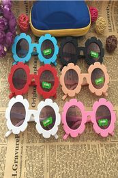 2 pieces 2018 girl sunglasses Child Round Flower Sun Glasses Eyewear Kids Baby Sun glasses Boys Girls student kid sunglasses1700835