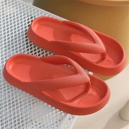 Slippers Slippers Summer Fashion Couple Slide Indoor Bat or Outdoor Sports Beach Flip Cover Comfortable Open Footboard H240326HPNJ