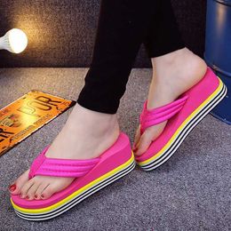 Slippers Slippers Summer Women Flip Flops Fasion Slope Tick Sand Beac Candy Color Wedges Plaorm Indoor Outdoor Comfortable H240326H5H7