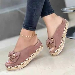 Slippers Slippers New Women Casual Solid Colour Bowknot Plaorm Flat Soes Fasion Braided Straps Outdoor Walking Sandals Zapatilla Mujer H2403267SRO