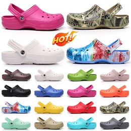 kids Slippers mens women crocc slippers Buckle charms green pink red yellow slides sandale designer crocc platform children sandal Blunt Toe classic sliders