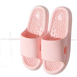 Slippers Slippers Summer Womens Indoor Bathroom Soap Massage Couple Fashionable and Simple Non slip Mens Sandals H240326YA12