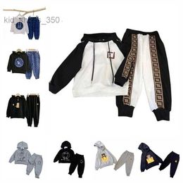 Autumn and winter childrens designer suit sports outerwear hoodie and trousers boys and girls childrens two-piece set size 90-160cm a01