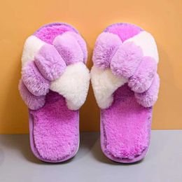Slippers Slippers 2023 Cross Design Winter ouse Fury Womens fluffy fur Ome Slides flat bottomed indoor flooring Soes soft womens flip H2403266N8T