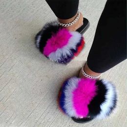 Slippers Slippers Newly Arrived Girl Luxury Fluffy Fur Slide for Womens Indoor Warmth Flip Cover Women Amazing Wholesale Heat H240326J7UH