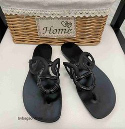 Designer Slippers New solid Colour herringbone slippers summer fashion casual flat bottomed out SANDALS BEACH GDJN