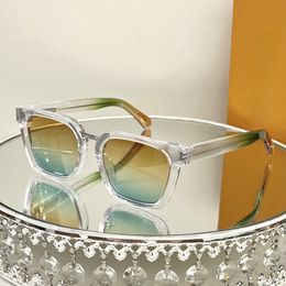 Occhiali da sole di lusso Donne designer occhiali da uomo telaio quadrato Nuovi occhiali da sole alla moda sfumature per esterni 2090