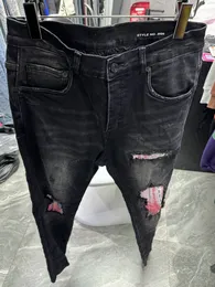 24005 VIOLA Jeans da uomo di alta qualità Jeans da motociclista invecchiato Rock Skinny Slim Striscia con foro strappato Ricamo serpente alla moda Pantaloni in denim