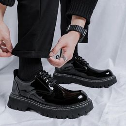 Casual Shoes Men Luxury Fashion Patent Leather Lace-up Oxfords Shoe Business Office Dress Black Stylish Gentleman Platform Footwear Man