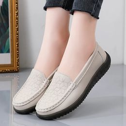 Shoes For Women 2023 Summer Beige Casual Flats Ladies Shoe Fashion Leather Loafers Soft Sole NonSlip Feminino Zapatos Mujer 240312