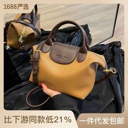 Factory Shoulder Bag Store Free Shipping New for Women Fashionable and High-end Crossbody Niche Handbag Versatile Single Womens