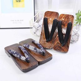 Slippers Slippers Man Slipper 2022 Summer Flip Flops Cosplay Japanese Samurai Geta Wood 2 Sandals Tick Boom Plaorm H240327