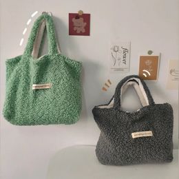 Faux Lamb Wool Womens Handbags Soft Plush Ladies Large Casual Tote Bag Winter Fashion Female Furry Shoulder Shopping Bags 240326