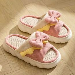 Slippers Slippers Women Tick Plaorm Linen ome Anti-slip Indoor Slipper Summer Beac Sandals Soft EVA Flat Soes Cute Cartoon Slides H240326YR02