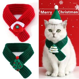 Dog Apparel 2024 Solid Color Wool Knitted Christmas Snow House Tree Santa Claus Plush Warm Pet Cat Scarf Bib Decr