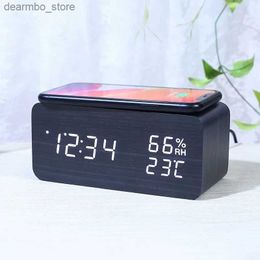 Desk Table Clocks Alarm wireless thermometer for displaying humidity and charging in digital wooden table clock table bedroom24327