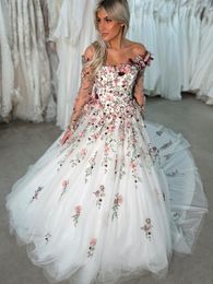 Floral Wedding Dress Embroidery Flowers Colored Bridal Gown Sweetheart 3D Colorful Appliques With Long Sleeves
