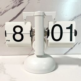 A Flipping Clock with Page Turning Automatically for Modern Home Decoration Full of Sense Technology 240327