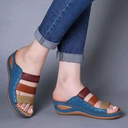 Slippers Slippers Summer Womens Wedge Sandals High Grade Ortopedic Open Toe Vintage Anti slip Leather Casual Checkered Soes H240326GCV3