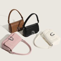 Роскошный дизайн, сумка для подмышек, новая маленькая квадратная сумка, модная простая сумка через плечо, женская сумка с металлической пряжкой YFA2145