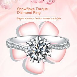 Designer Ring Popular Clover High Carbon Diamond Love Ring Women's One Carat Wedding Ring Provide Gift Boxes Automatically Adjustable Size