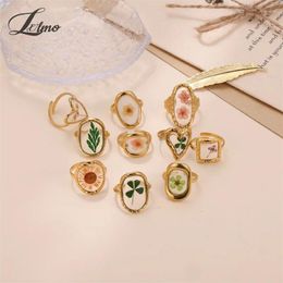 Cluster Rings Ins Retro Women's Fashion Jewelry Eternal Flower Series Stainless Steel Ring Love Accessories Open