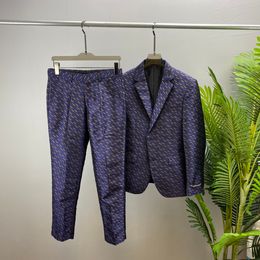 2024 Erkekler Batı Giyim Tasarımcı Erkekler Klasik Mektup Baskı Sonbahar Lüks Out Gare Kaplama İnce Fit Mektubu Patchwork BAYAN KURULU KURULU Pantolon #A02