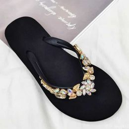 Slippers Slippers Slide Womens Glider Flip Summer 2023 Fasion Outdoor Rinestone Kane Wedge Beach Jelly Awaian Flats H240326VQBX