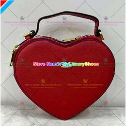 Womens Mens Black White Heart Bag Strap Leather Purse Luxurys Handbag Pink Designer Shoulder Bag Top Handle Strawberry Crossbody Clutch Denim City Tote Bags 725