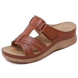 2024 Summer Women Wedge Sandals Premium Orthopaedic Open Toe Sandals Vintage Anti-slip Leather Casual Female Platform Retro Shoes 240326