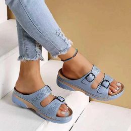 Chinelos chinelos cunhas sandálias sapatos para mulheres moda cinto fivela plataforma caminhada ao ar livre antiderrapante dedo do pé aberto senhoras 2023 h240327