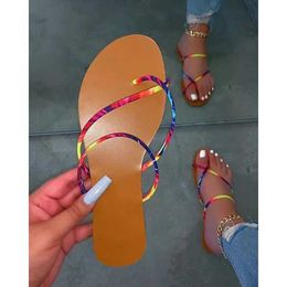 Terlik Yaz Kadın Terlik Yeni Moda Düz Alt Flip Açık Ayak Parmağı Açık Plaj Sandalet Roman Stil Artı Beden Ayakkabı H2403280M4L