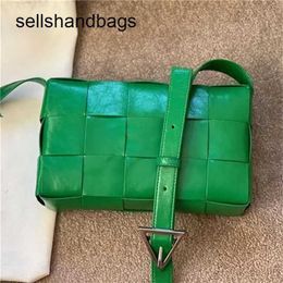 Crossbody Bag Cassettes BotteVenets Genuine Leather 7a Intrecciato ME8 oil wax waist pack green carrying