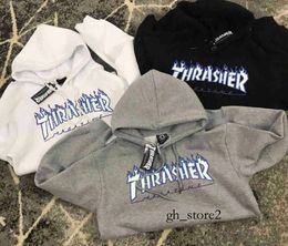 Thrasher Ice Fire Flame Sweater Hooded Wang Yibo039s Same Men039s and Women039s Loose Pullover 322