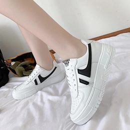 Casual Shoes 2024 Women Sneakers Tennis Cute Lovely Girl Women's Female Student Low Top Platform Flat Ladies Vulcanize