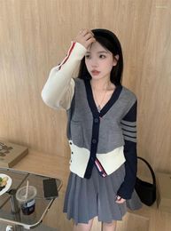 Work Dresses 2024 French Contrast Colour Simple Slim Knitted Cardigan Women's Early Autumn Set Solid Pleated Half Skirt Two Piece