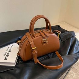 Stores Export Designer-Umhängetaschen, Handtasche für Damen, neu 2024, modisches kleines Quadrat mit Sinn für Luxus beim Pendeln und einfacher Umhängetasche