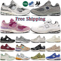 Free Shipping New 2002r Designer Shoes men woman Rain Cloud Light Grey Black White Phantom Bordeaux Sea Sallt pink Pack Green Sneakers Outdoor Shoes sport Trainer