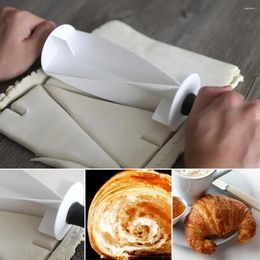 Baking Tools Croissant Bread Knife Dough Cutter Slicer Non-stick Pastry Roller Machine With Handle Plastic Kitchen Mould Tool