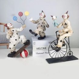 Miniatures Europeanstyle Circus Clown Doll Resin Ornaments Cute Playing Cards Balloons Biker Clown Halloween Decoration Gifts Fairy Garden