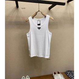 Mens Tank Tops T Shirts Summer Slim Fit Sports Breathable Sweat-absorbing Black Underwear Bottom Top Fashion Men's Clothing 371