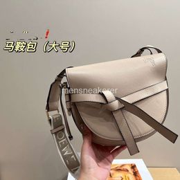 Loe Shoulder 2024 Gate Designer Bag Bags Women's New Bow Saddle Fashion Light Luxury Crossbody Simple Versatile One 0Y6F