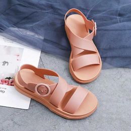 Sandals PVC Girl 2023 New Fashion Instagram Trend Celebrity Casual Flat Bottom Fairy Beach Simple Roman Shoes Round Toe H240328KE5H