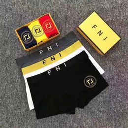 2024 Designer Herren Boxer Marken Unterhosen Sexy klassische Mann Boxer Casual Shorts weiche atmungsaktive Unterwäsche