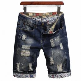 Pantaloncini di jeans con tasche a gamba dritta Pantaloncini di jeans retrò da uomo con fori strappati Design con patch Gamba dritta Streetwear per l'estate s84b #