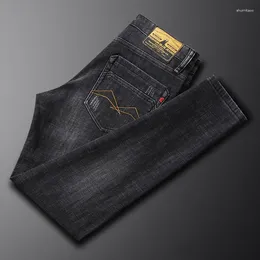 Men's Jeans Fashion Designer Men Retro Washed Elastic Slim Fit Ripped Winter Warm Trousers Vintage Denim Velvet Pants Hombre