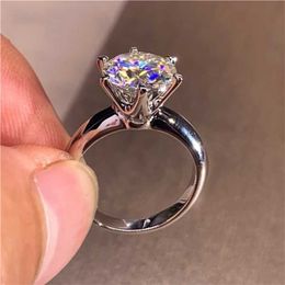 5 0ct Engagement Ring Women 14K White Gold Plated Lab Diamond Sterling Silver Wedding s Jewellery Box Include 220207216t