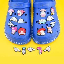new arrival cartoon design soft rubber charms custom cute pvc charms shoes decoration for clogs