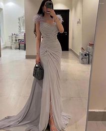 Party Dresses Ball Elegant V-neck Sheath Celebrity Feathers Draped Fold Satin Prom Vestidos De Noche Elegantes Para Mujer 2024